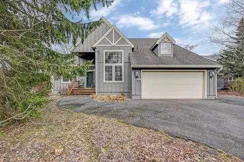 107 Wild Pines Dr, Pocono Pines, PA 18350