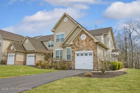 1812 Big Ridge Dr, East Stroudsburg, PA 18302