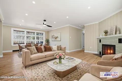 108 Sharbaugh Rd, Tobyhanna, PA 18466