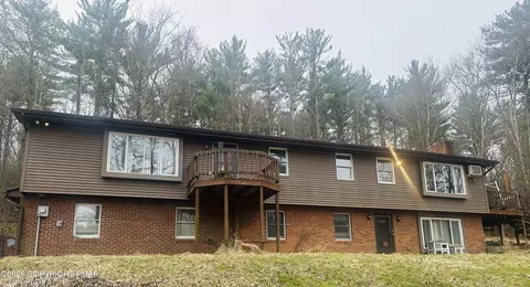 1550 Astolat Rd, Effort, PA 18330