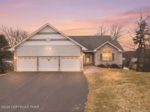 281 Bear Creek Lake Dr, Jim Thorpe, PA 18229