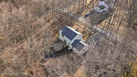 View/Area - 108 Pipher Rd, Bushkill, PA 18324 photo 6 of 8