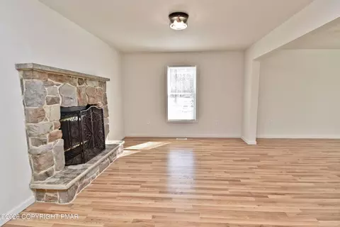 Living - 108 Pipher Rd, Bushkill, PA 18324 photo 2 of 5