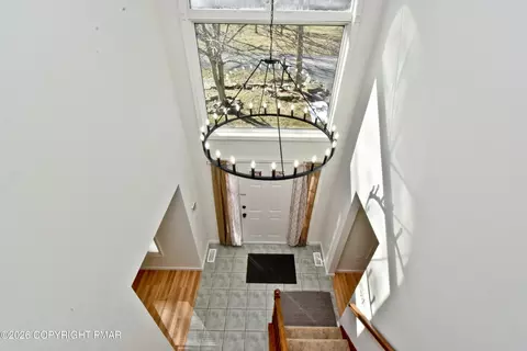 Entry Way - 108 Pipher Rd, Bushkill, PA 18324 photo 4 of 6