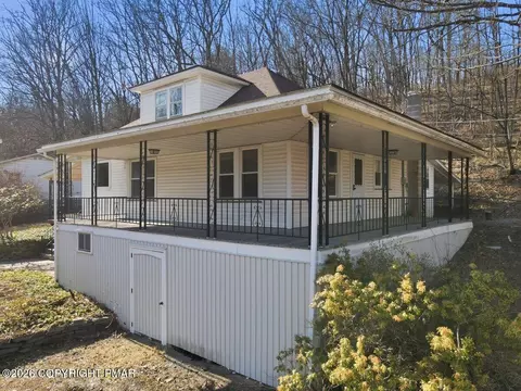 127 Burgoon Rd, East Stroudsburg, PA 18301