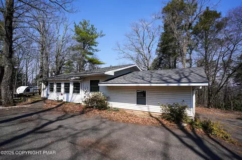 8245 Interchange Rd, Lehighton, PA 18235