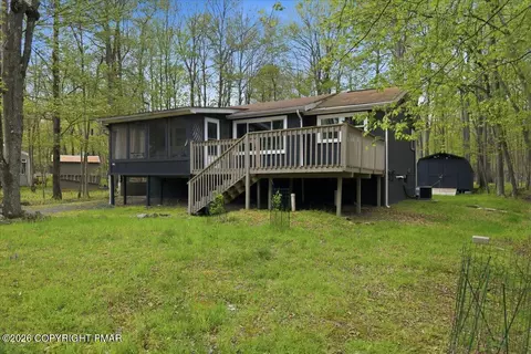 143 Tepee Dr, Pocono Lake, PA 18347