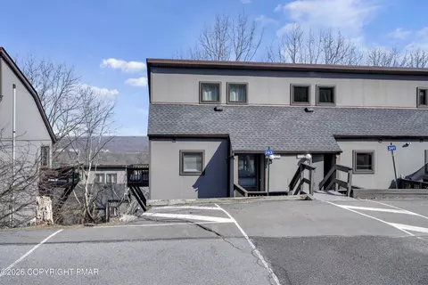 243 High Pass Way, Tannersville, PA 18372