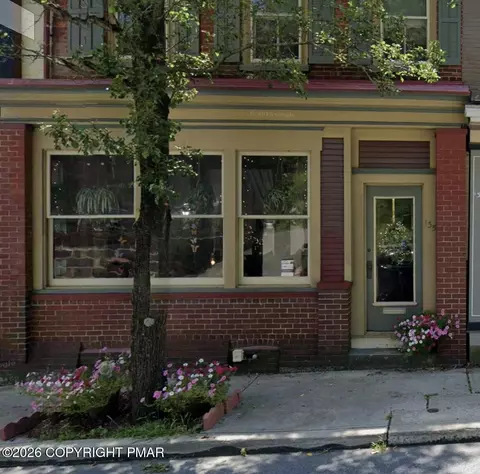 135 W Broadway, Jim Thorpe, PA 18229