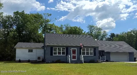 1564 Spruce St, Stroudsburg, PA 18360