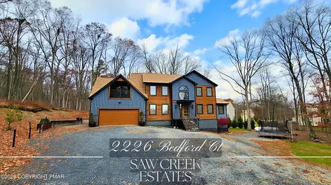 2226 Bedford Ct, Bushkill, PA 18324