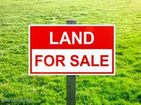 715 N Shore Dr, Albrightsville, PA 18210