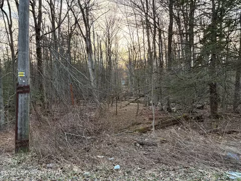 905 Jester Ct 905 Ct, Tobyhanna, PA 18466