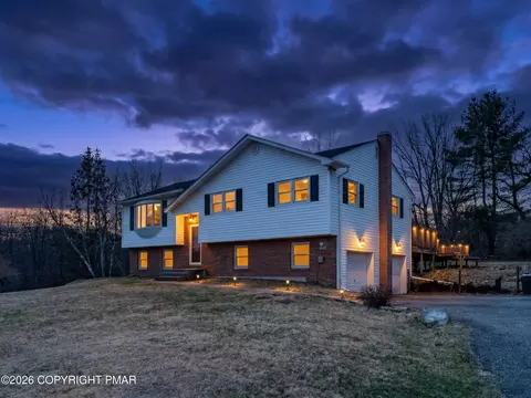 109 Pleasant Ln, Stroudsburg, PA 18360