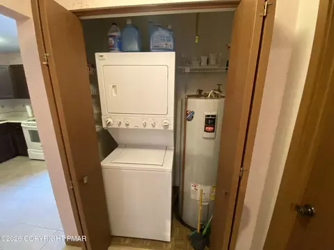 Other - 211 Falls Cir, Bushkill, PA 18324 photo 4 of 4
