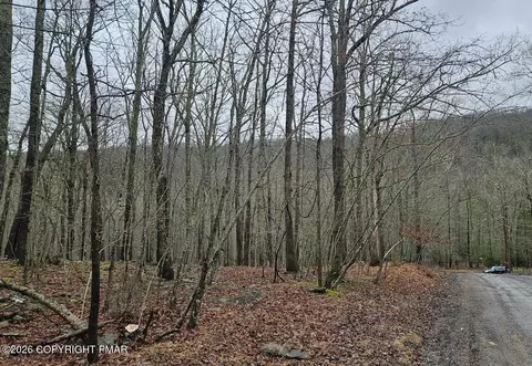60 61 Gallahad Pass 60 - 61 Rd, East Stroudsburg, PA 18302