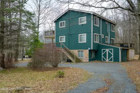 272 Penn Forest Trl, Albrightsville, PA 18210