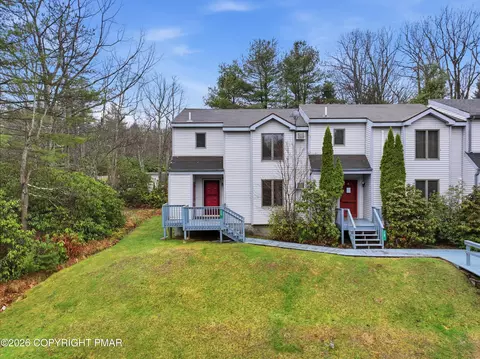 20 Gregory Pl, Lake Harmony, PA 18624