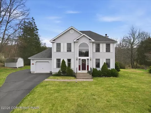 277 Northpark Dr W, East Stroudsburg, PA 18302