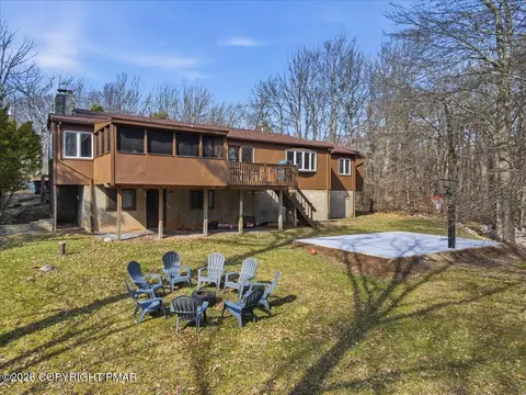 181 Williams Ln, Scotrun, PA 18355