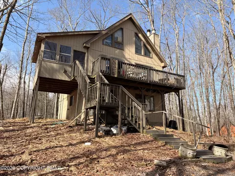 3421 Laurel Pt, Lake Ariel, PA 18436