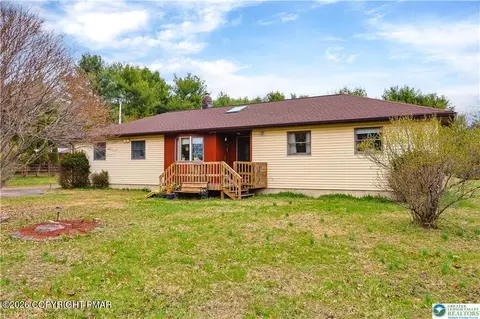 3134 Ross Rd, Saylorsburg, PA 18353