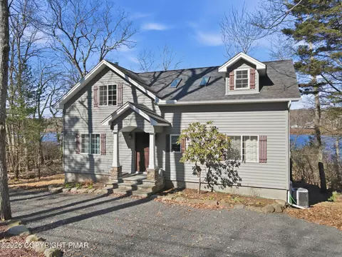 190 Marcel Dr, Dingmans Ferry, PA 18328