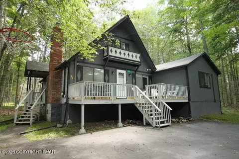 222 Croasdale Ct, Pocono Lake, PA 18347