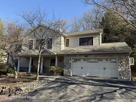 237 Longview Dr, Lake Harmony, PA 18624