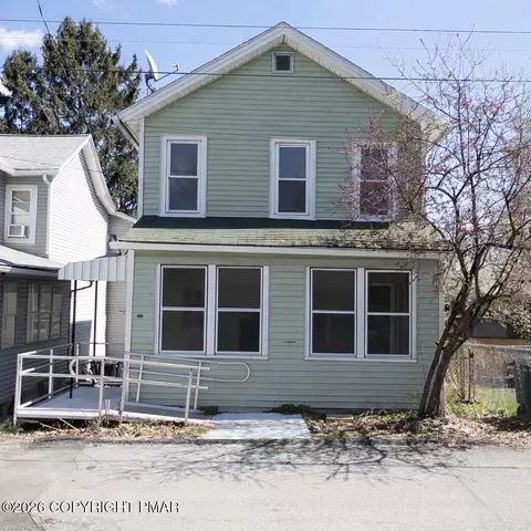 432 S Edwards Ct, Scranton, PA 18504