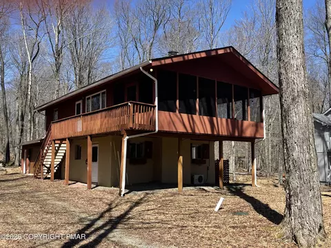 141 Big Bass Dr, Clifton Township, PA 18424