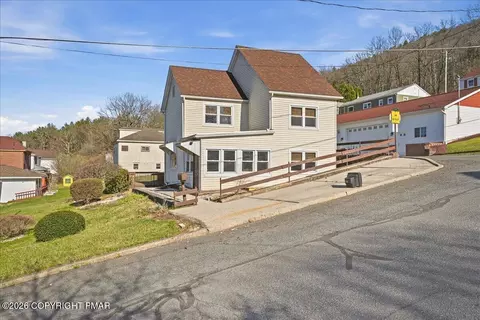115 Spruce St, Nesquehoning, PA 18240