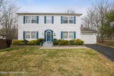 5382 Vine Ter, Tobyhanna, PA 18466