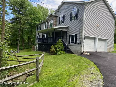 1214 Clover Rd, Long Pond, PA 18334