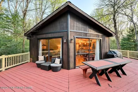 56 Dryden Dr, Albrightsville, PA 18210