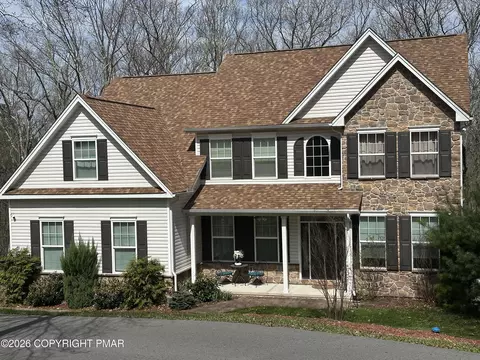 710 Kennedy Ct, East Stroudsburg, PA 18301