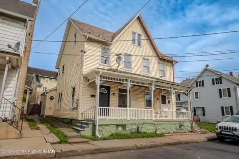 727 William St, Pen Argyl, PA 18072