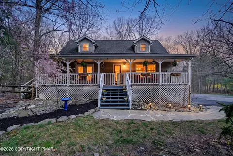 252 Majestic Dr, Saylorsburg, PA 18353