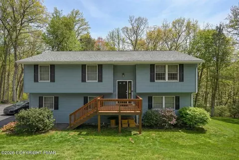 256 Devils Hole Rd, Cresco, PA 18326