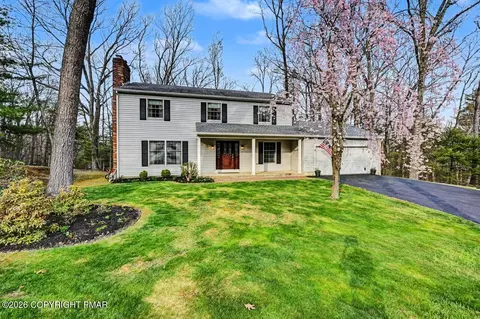 1105 Francis Ln, Stroudsburg, PA 18360