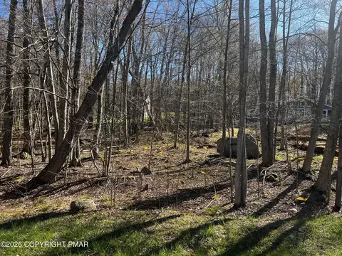 N Lehigh River Drive, Clifton Township, PA 18424
