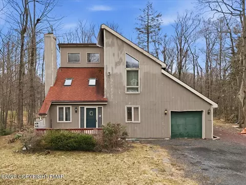 6361 Cherokee Trl, Tobyhanna, PA 18466