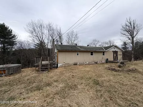 260 Creek Rd, Wapwallopen, PA 18660