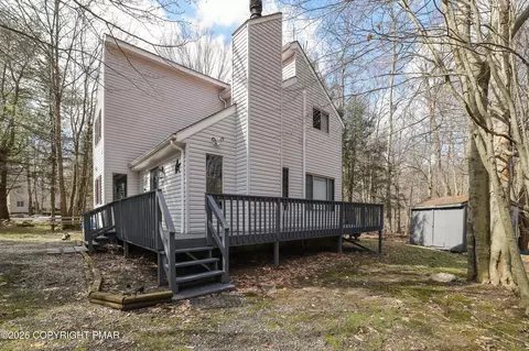 2711 Starlight Ter, Tobyhanna, PA 18466