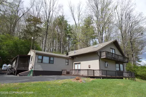 254 Hollow Rd, East Stroudsburg, PA 18302