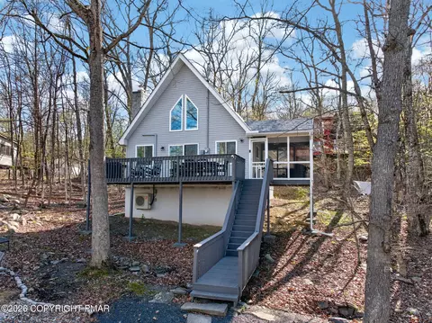 3166 Cherry Ridge Rd, Bushkill, PA 18324