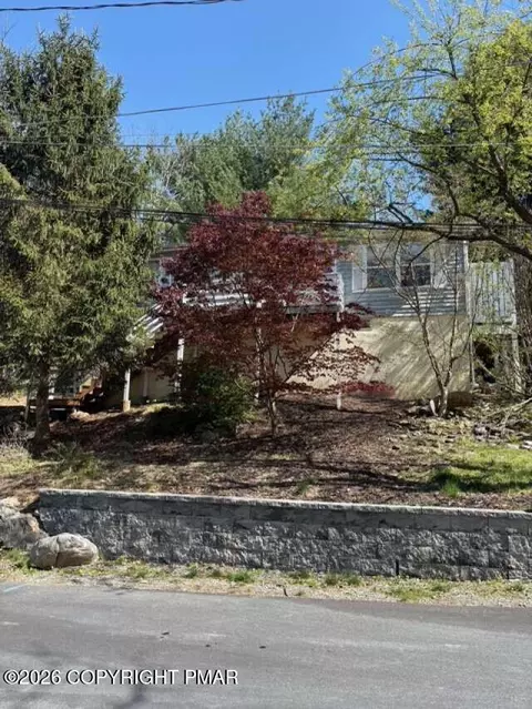 117 Pearl St, East Stroudsburg, PA 18301