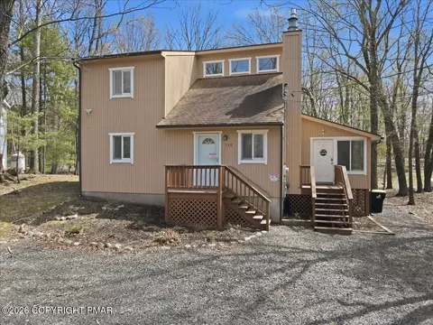 116 Clubhouse Dr, East Stroudsburg, PA 18302