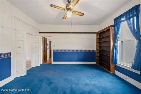 300 E 4th St, Berwick, PA 18603 photo 7
