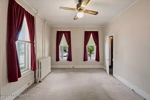 300 E 4th St, Berwick, PA 18603 photo 5